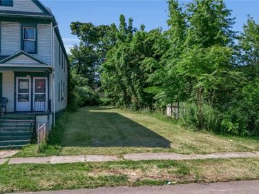 109 Edna Place, Buffalo, NY 14209