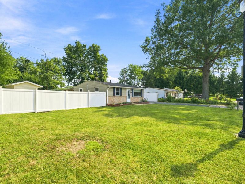 369 Kinsel Avenue, Groveport, OH 43125 Photo 13