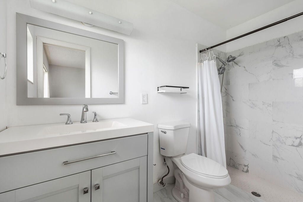 2523 Dudley Drive W, Unit B, West Palm Beach, FL 33415 Photo