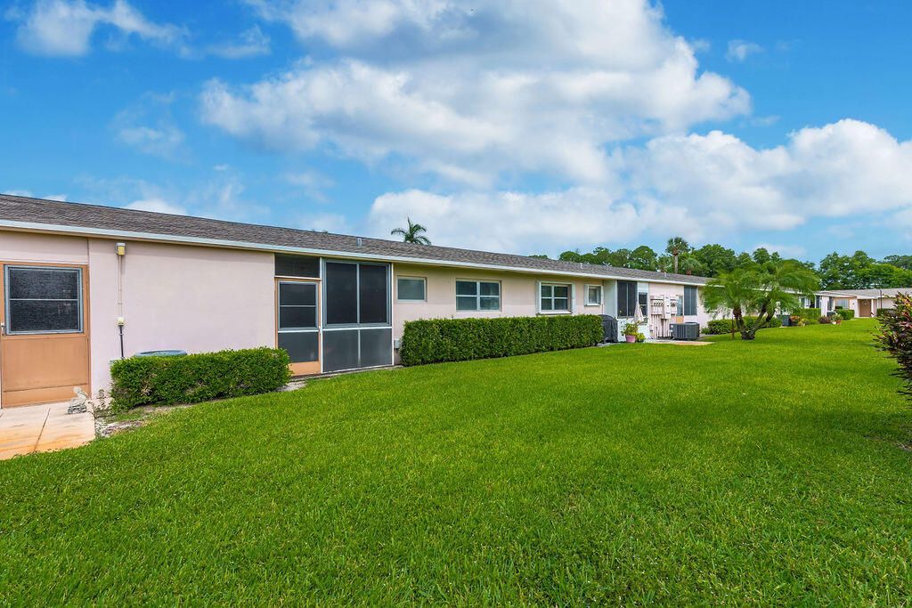 2523 Dudley Drive W, Unit B, West Palm Beach, FL 33415 Photo