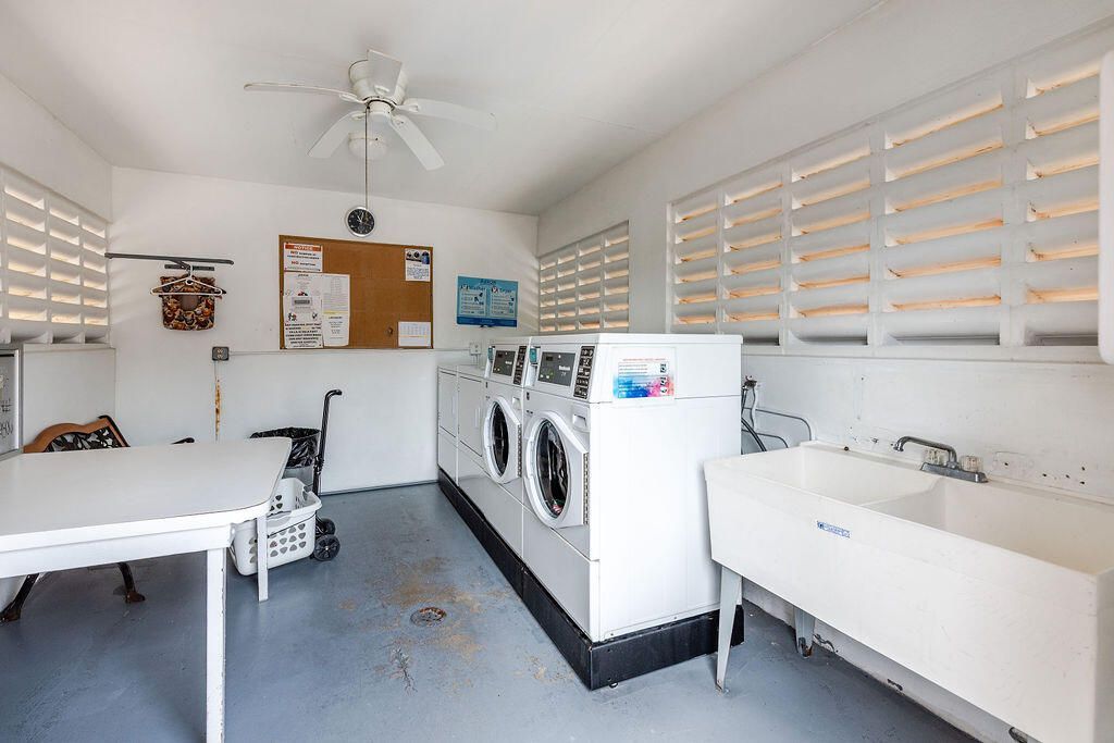 2523 Dudley Drive W, Unit B, West Palm Beach, FL 33415 Photo