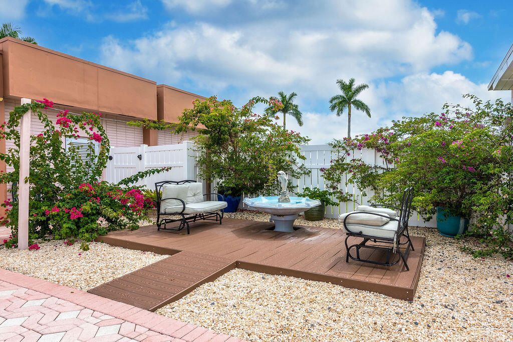 2523 Dudley Drive W, Unit B, West Palm Beach, FL 33415 Photo