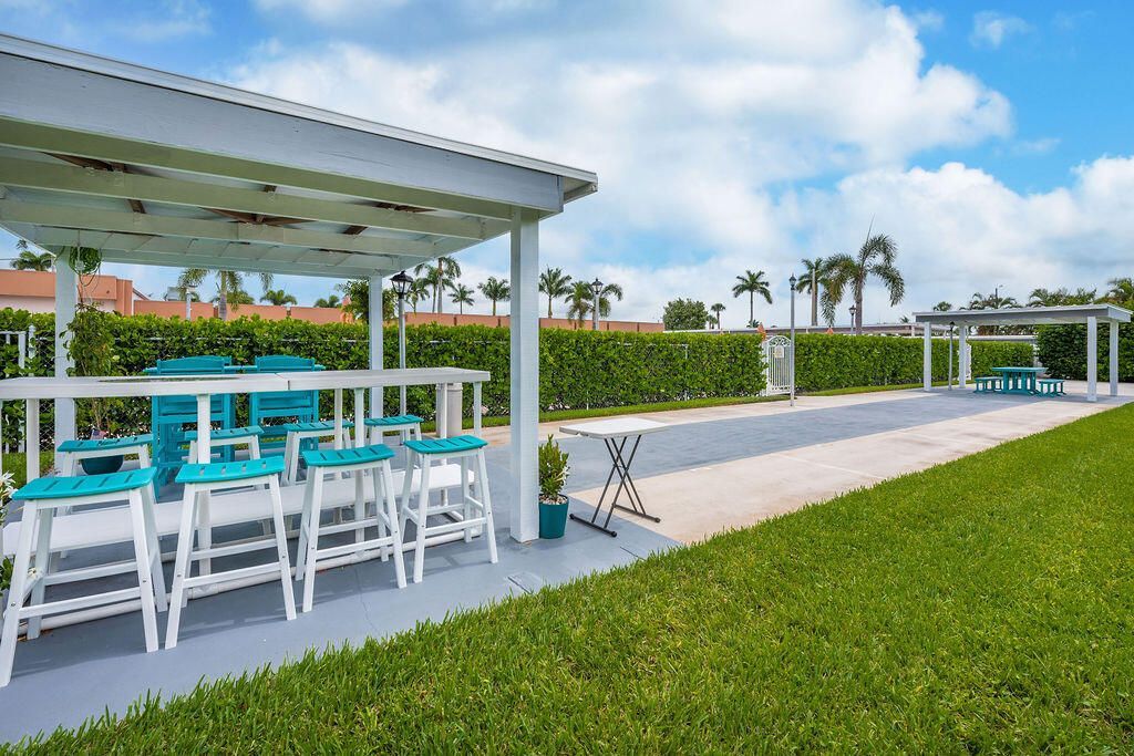 2523 Dudley Drive W, Unit B, West Palm Beach, FL 33415 Photo