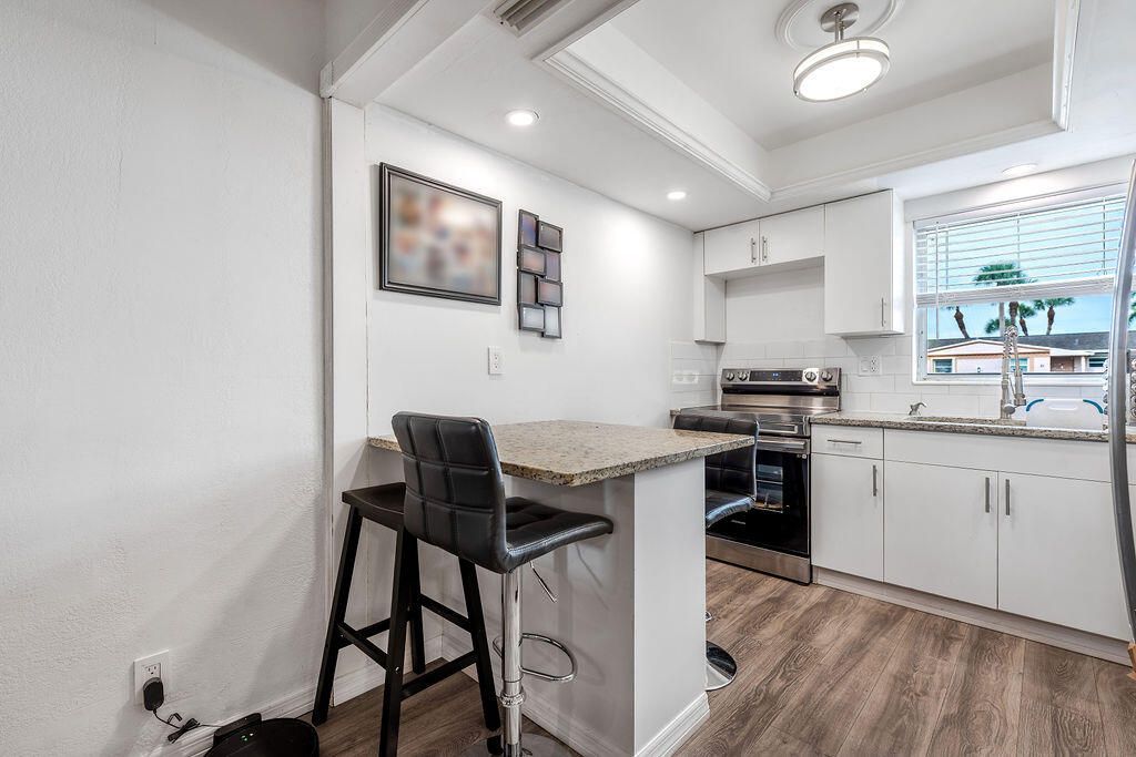 2523 Dudley Drive W, Unit B, West Palm Beach, FL 33415 Photo