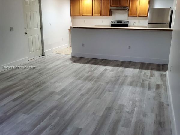 9909 Westwood Dr, Unit 12-1, Tamarac, FL 33321
