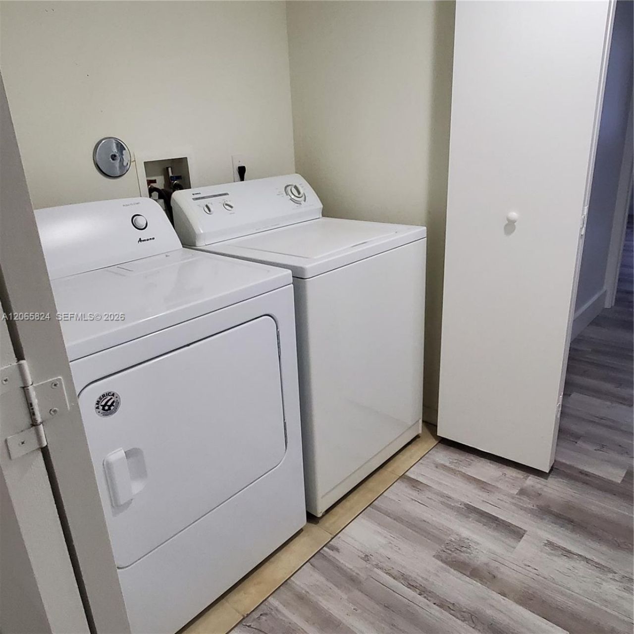 9909 Westwood Dr, Unit 12-1, Tamarac, FL 33321 Photo