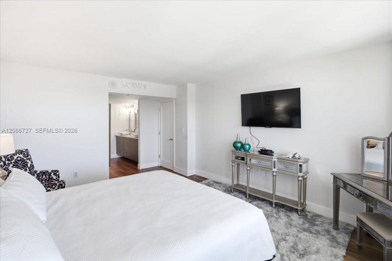 199 Ocean Lane Dr , Unit 1207, Key Biscayne, FL 33149 Photo