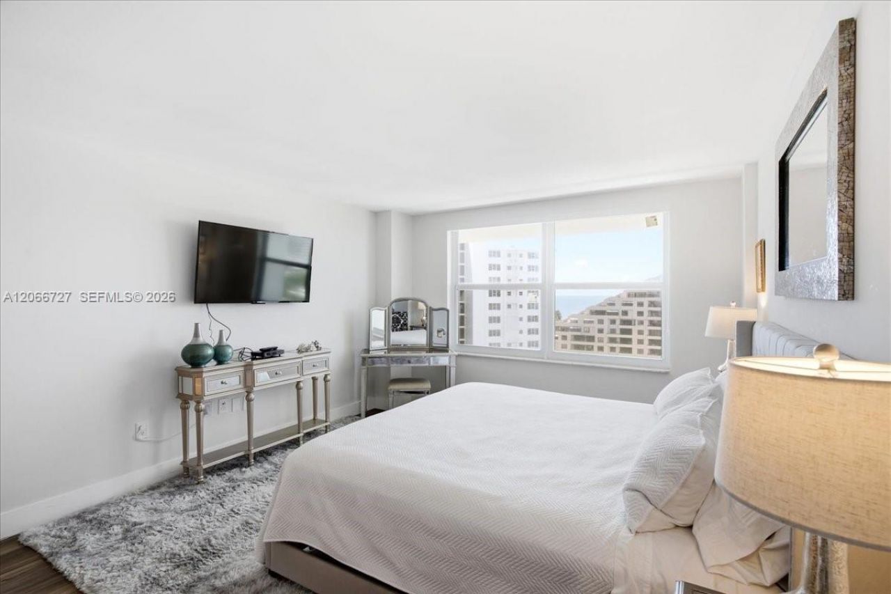 199 Ocean Lane Dr , Unit 1207, Key Biscayne, FL 33149 Photo