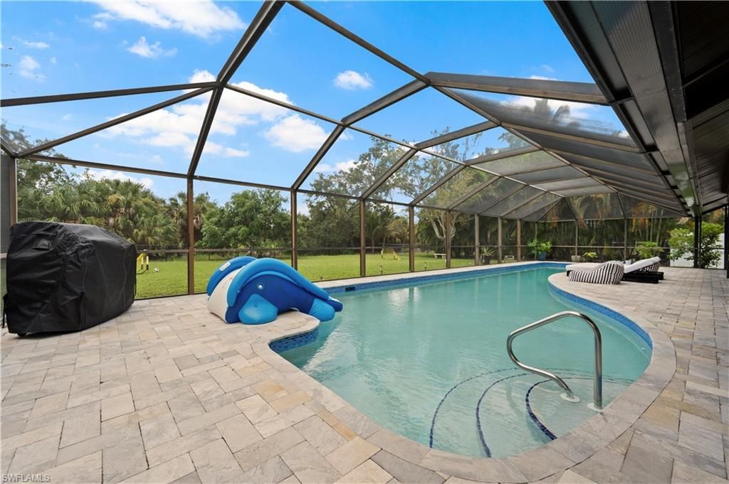 6560 Kestrel Cir, Fort Myers, FL 33966 Photo