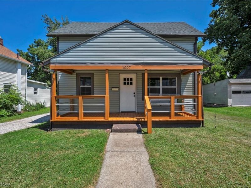 1007 Lake Avenue, Elyria, OH 44035 Photo 1