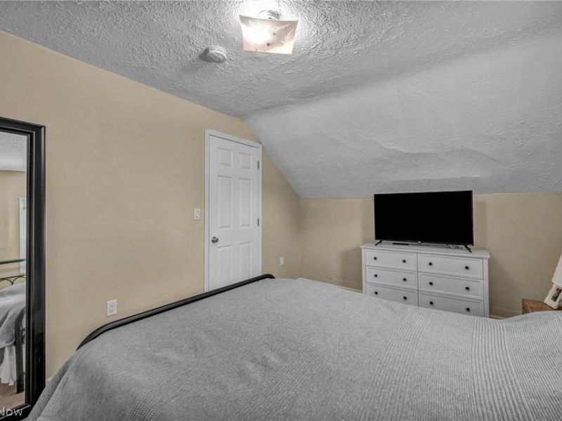 1007 Lake Avenue, Elyria, OH 44035 Photo 23