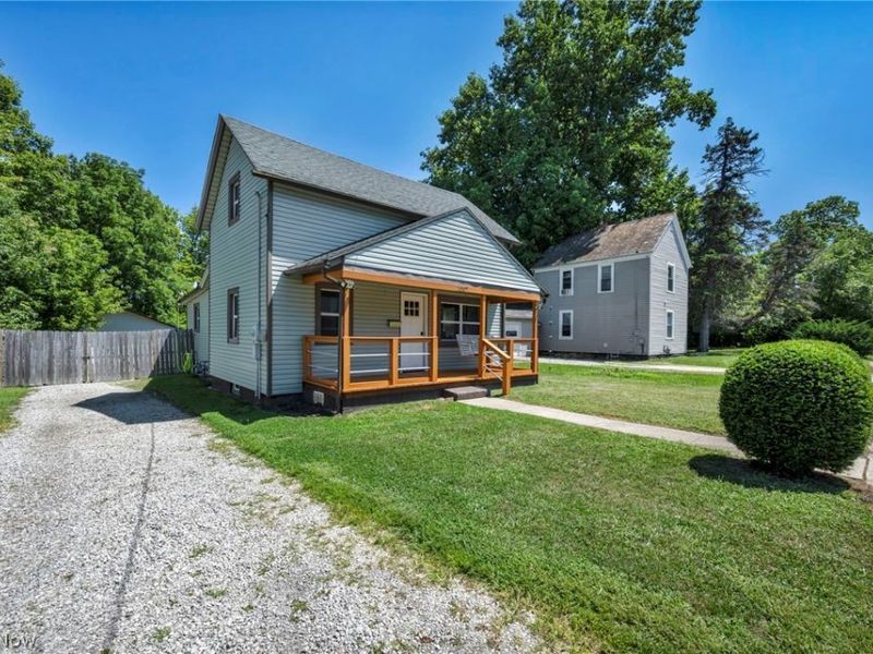 1007 Lake Avenue, Elyria, OH 44035 Photo 3