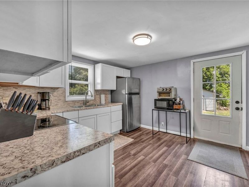 1007 Lake Avenue, Elyria, OH 44035 Photo 8