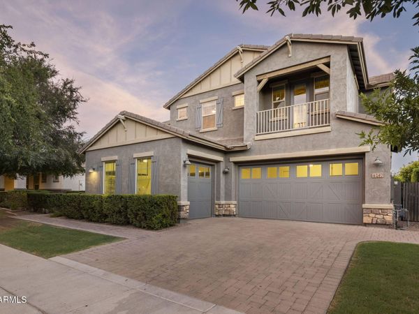 4247 E COMSTOCK Drive, Gilbert, AZ 85296