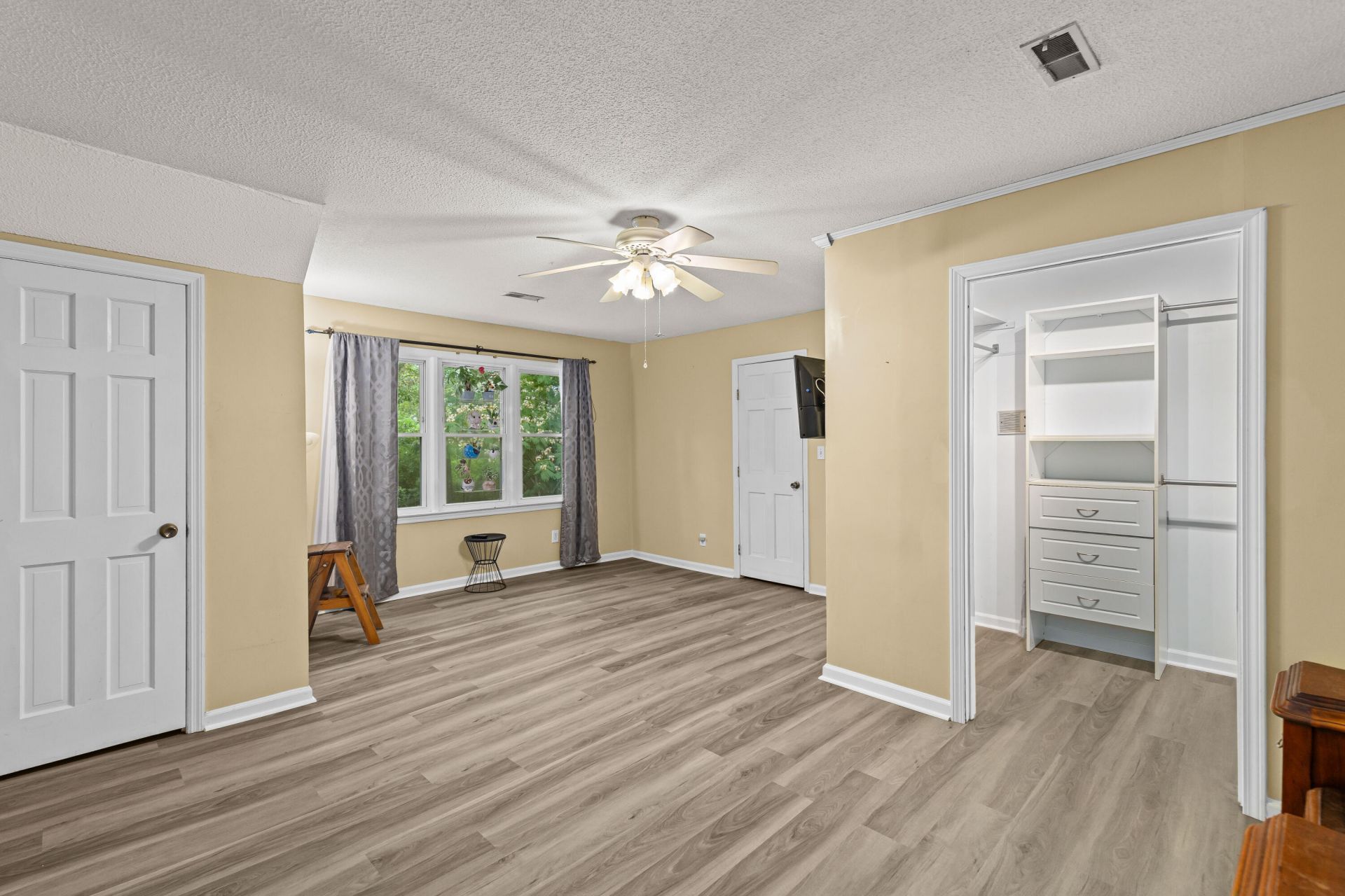 111 Seven Oaks Lane Photo 34