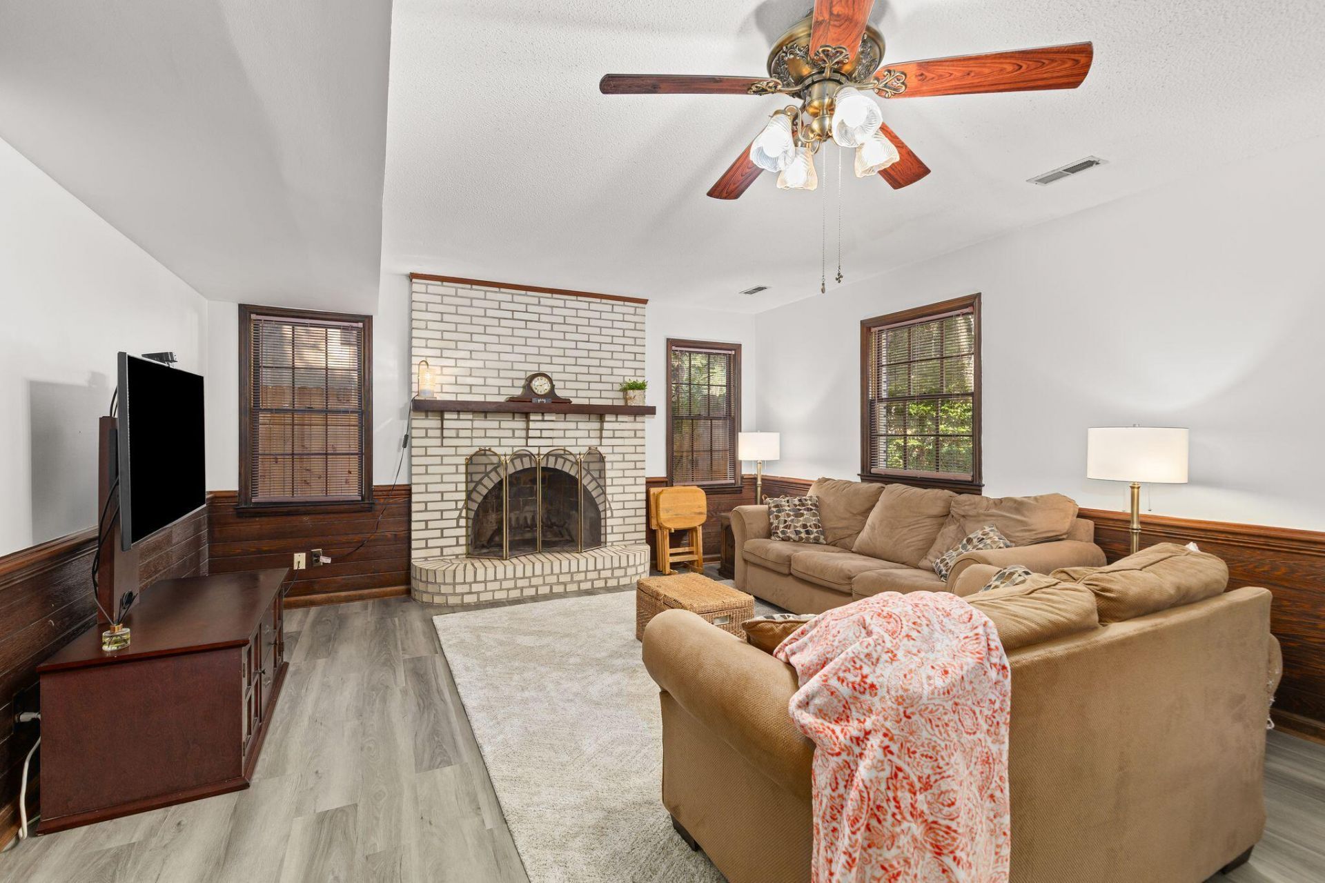 111 Seven Oaks Lane Photo 41