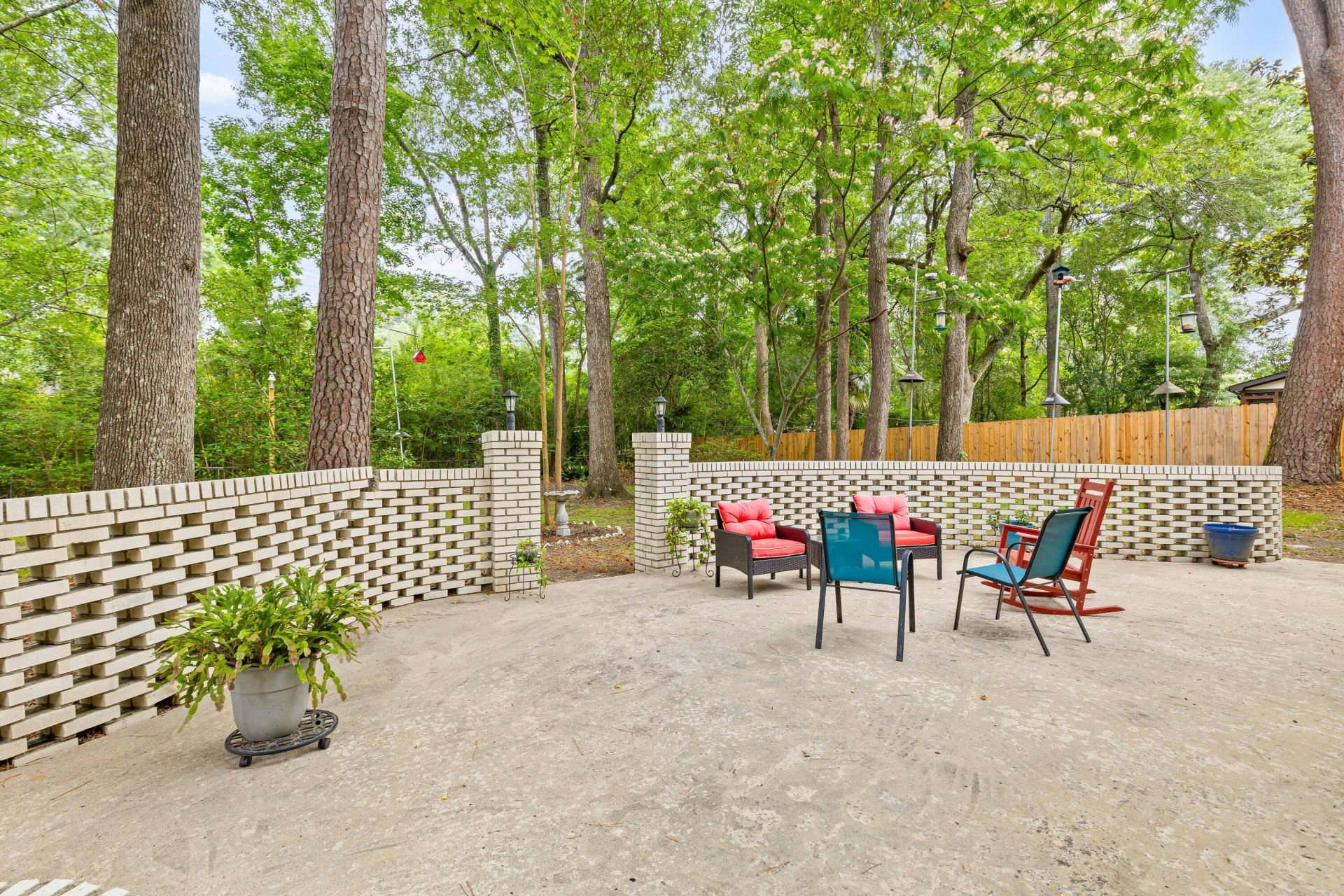 111 Seven Oaks Lane Photo 50