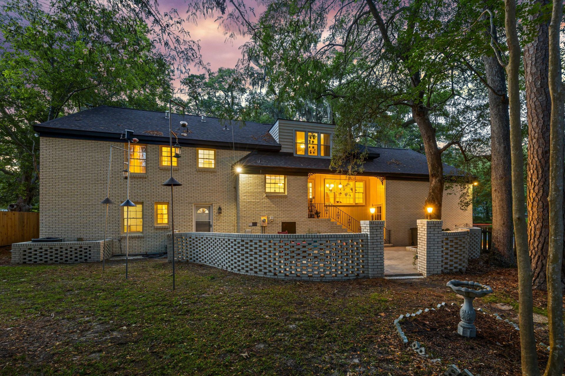111 Seven Oaks Lane Photo 53