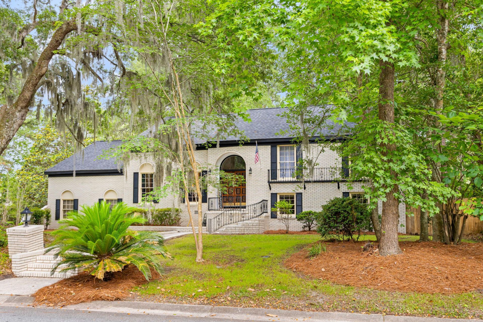 111 Seven Oaks Lane Photo 8