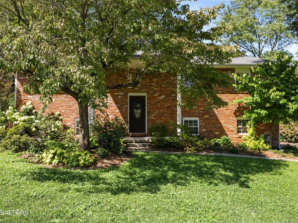 301 Peterson Rd, Knoxville, TN 37934