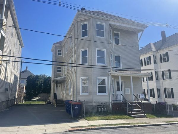48 Woodlawn St, Unit 2, New Bedford, MA 02744