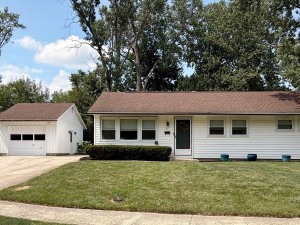 35 Richards Drive, Delaware, OH 43015