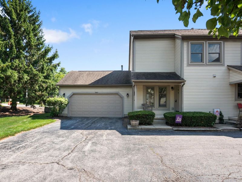 1047 Pinewood Lane, Unit 9-5, Gahanna, OH 43230 Photo 1