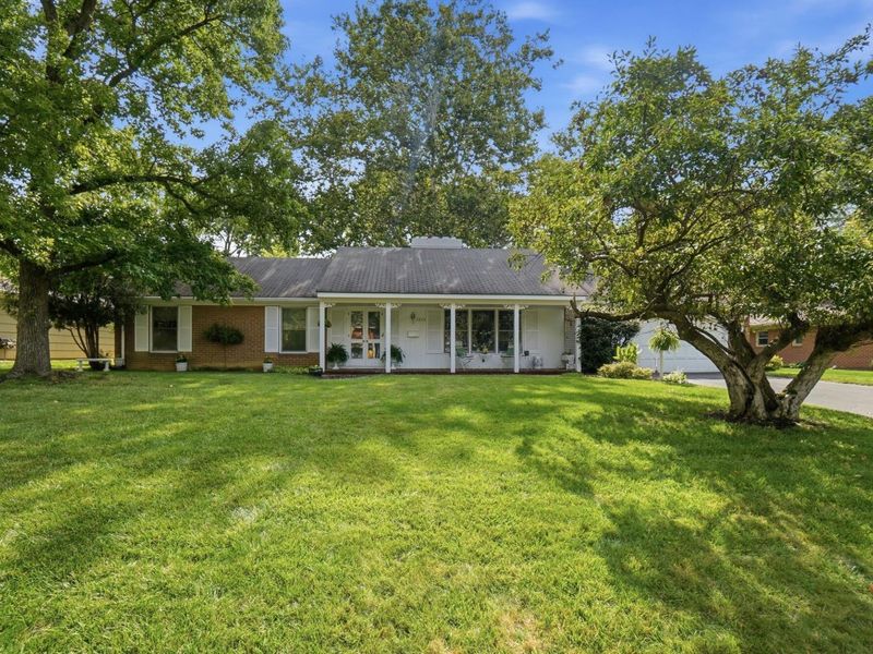 3836 Bickley Place, Columbus, OH 43220 Photo 3