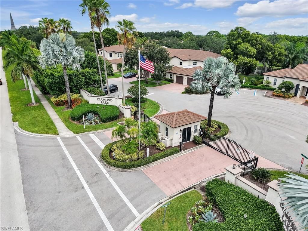 1100 Diamond Cir, Unit 1104, Naples, FL 34110 Photo