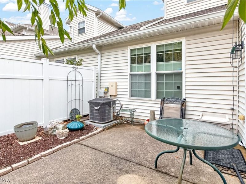 33253 Fairport Drive, Avon Lake, OH 44012 Photo 33