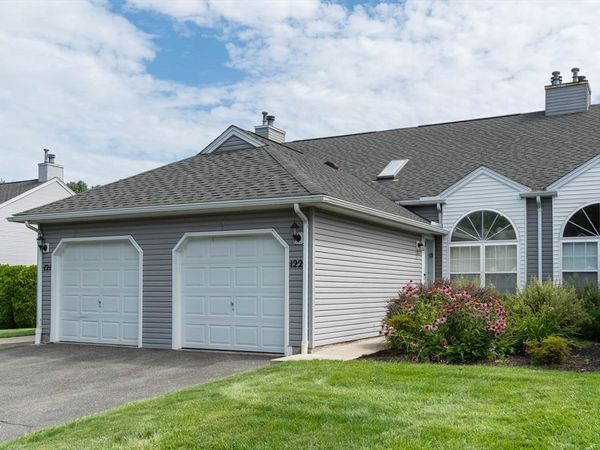 122 Brookfield Ln, Unit 122, Agawam, MA 01001