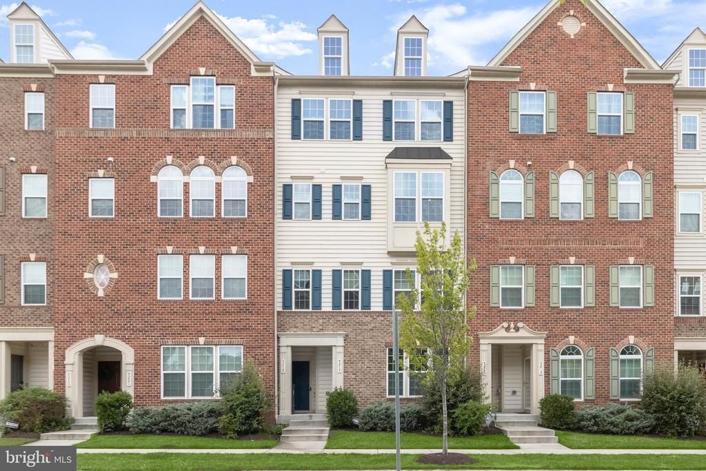 5219 STREAM BANK LANE, GREENBELT, MD 20770