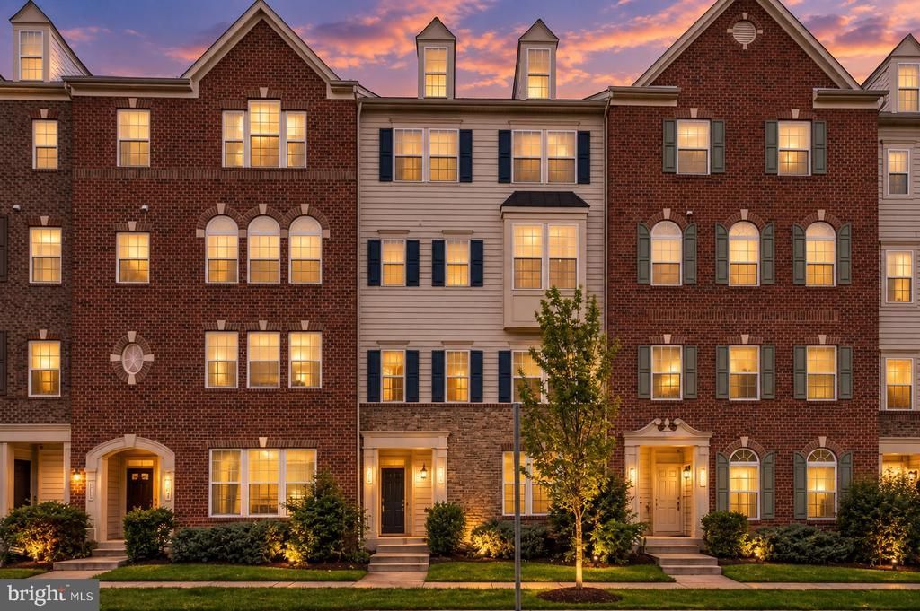 5219 STREAM BANK LANE, GREENBELT, MD 20770