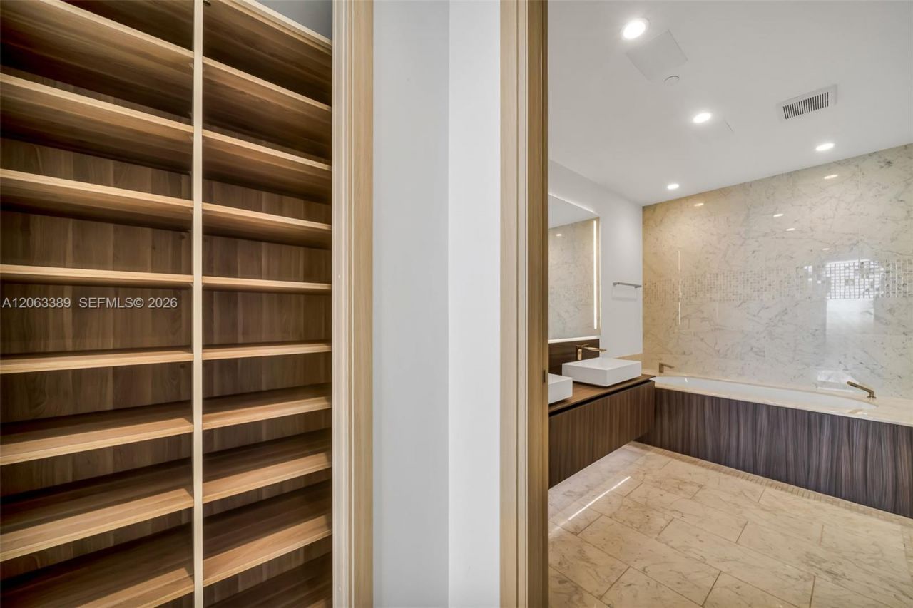 1000 Brickell Plz, Unit PH5503, Miami, FL 33131 Photo