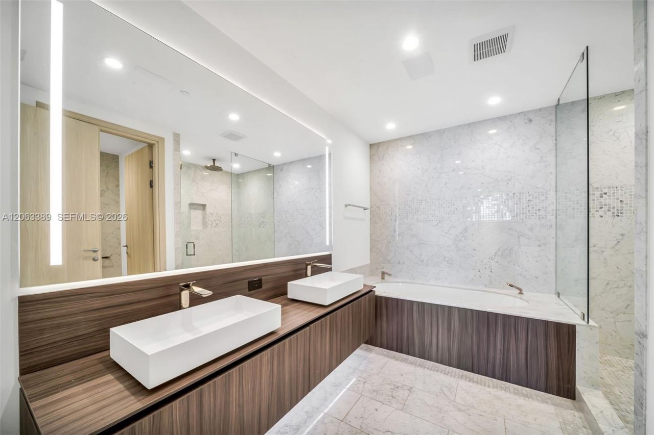 1000 Brickell Plz, Unit PH5503, Miami, FL 33131 Photo