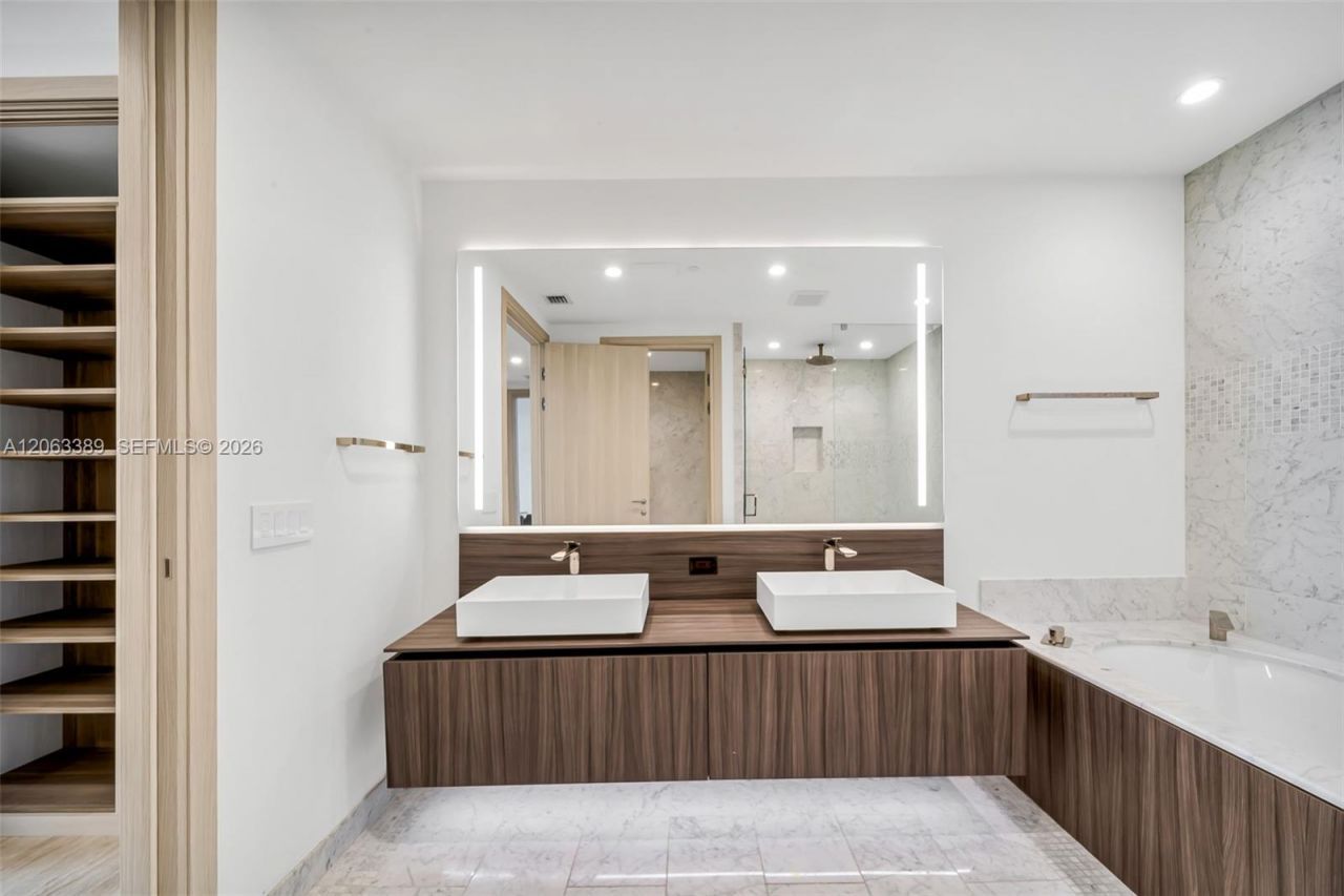 1000 Brickell Plz, Unit PH5503, Miami, FL 33131 Photo
