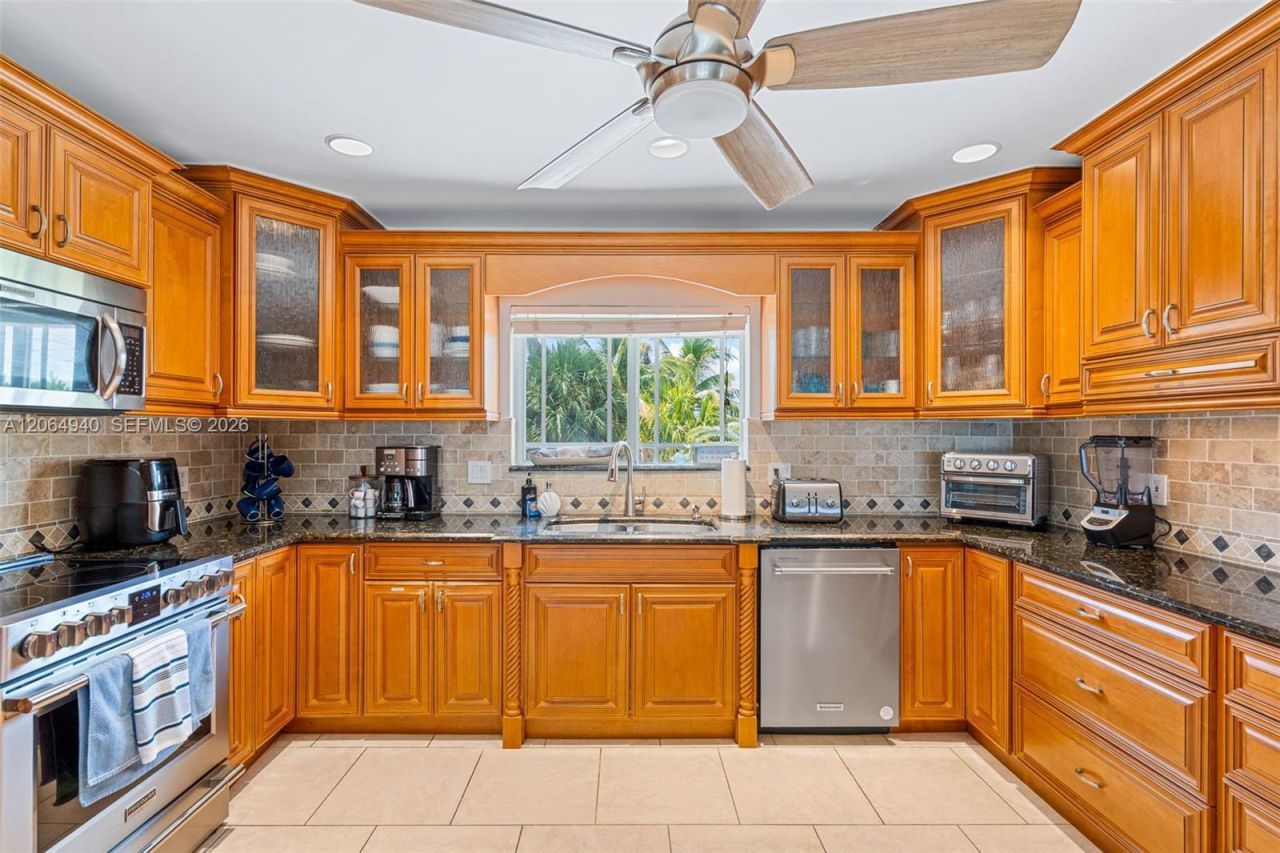 74049 Overseas Hwy, Islamorada, FL 33036 Photo