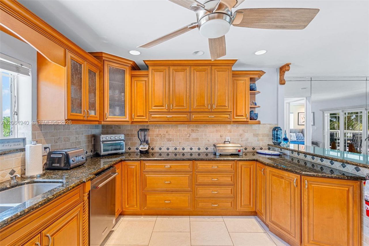 74049 Overseas Hwy, Islamorada, FL 33036 Photo