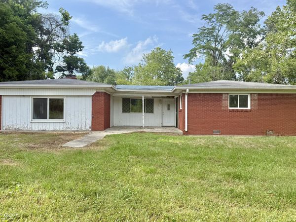 5016 Olive Branch Road , Greenwood, IN 46143