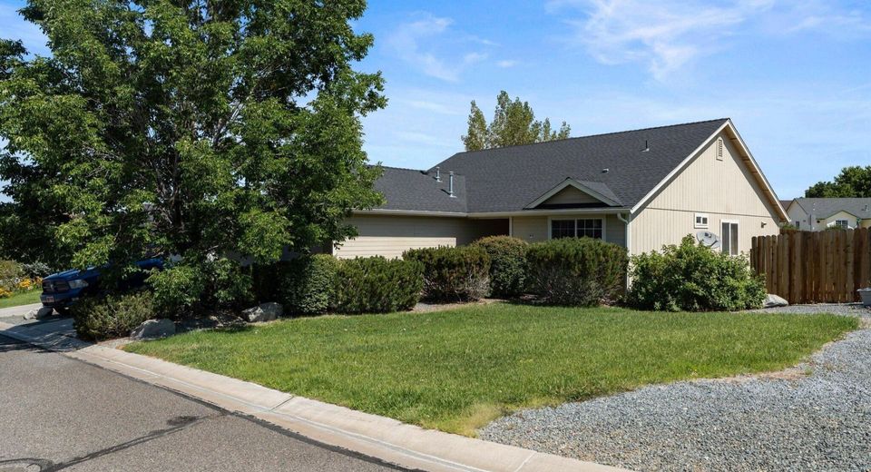 244 Walker Street, Gardnerville, NV 89410 Photo
