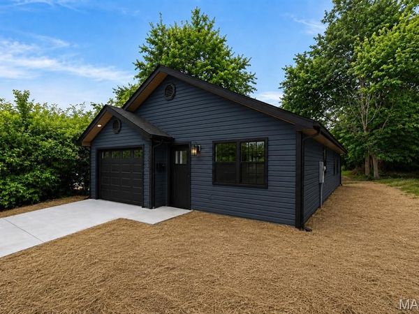 445 Polk Street, Lebanon, MO 65536