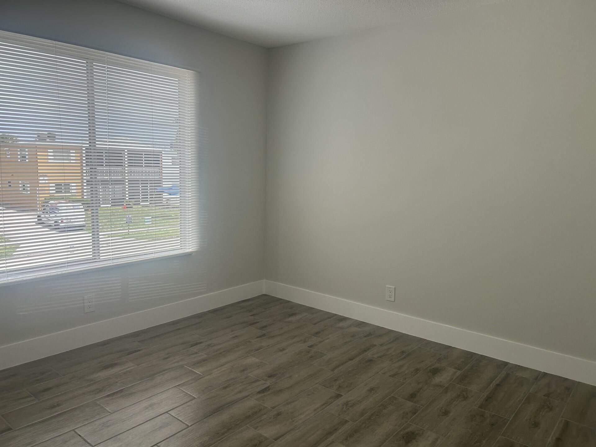 1500 Crescent Circle, Unit B211, Lake Park, FL 33403 Photo