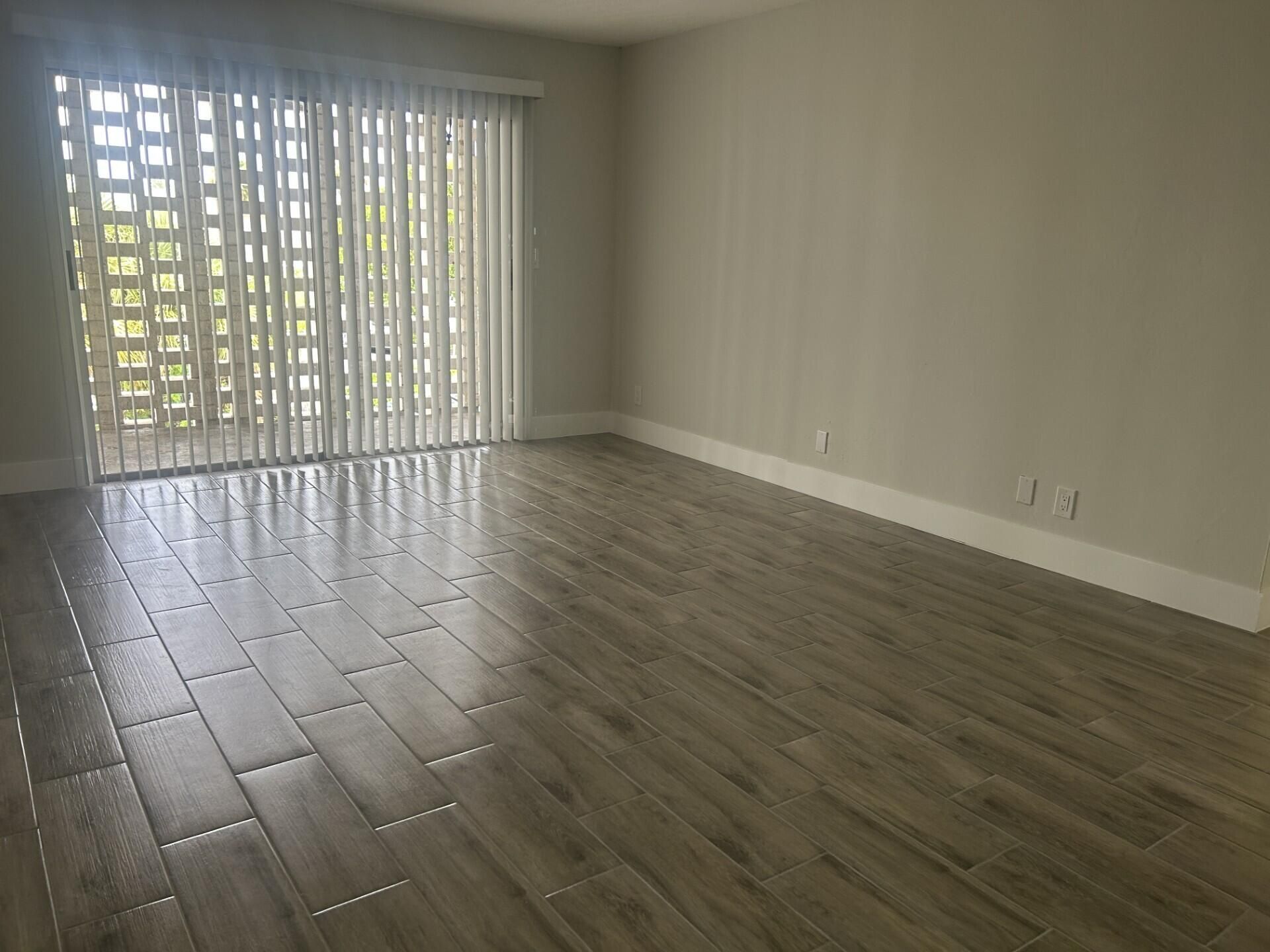 1500 Crescent Circle, Unit B211, Lake Park, FL 33403 Photo