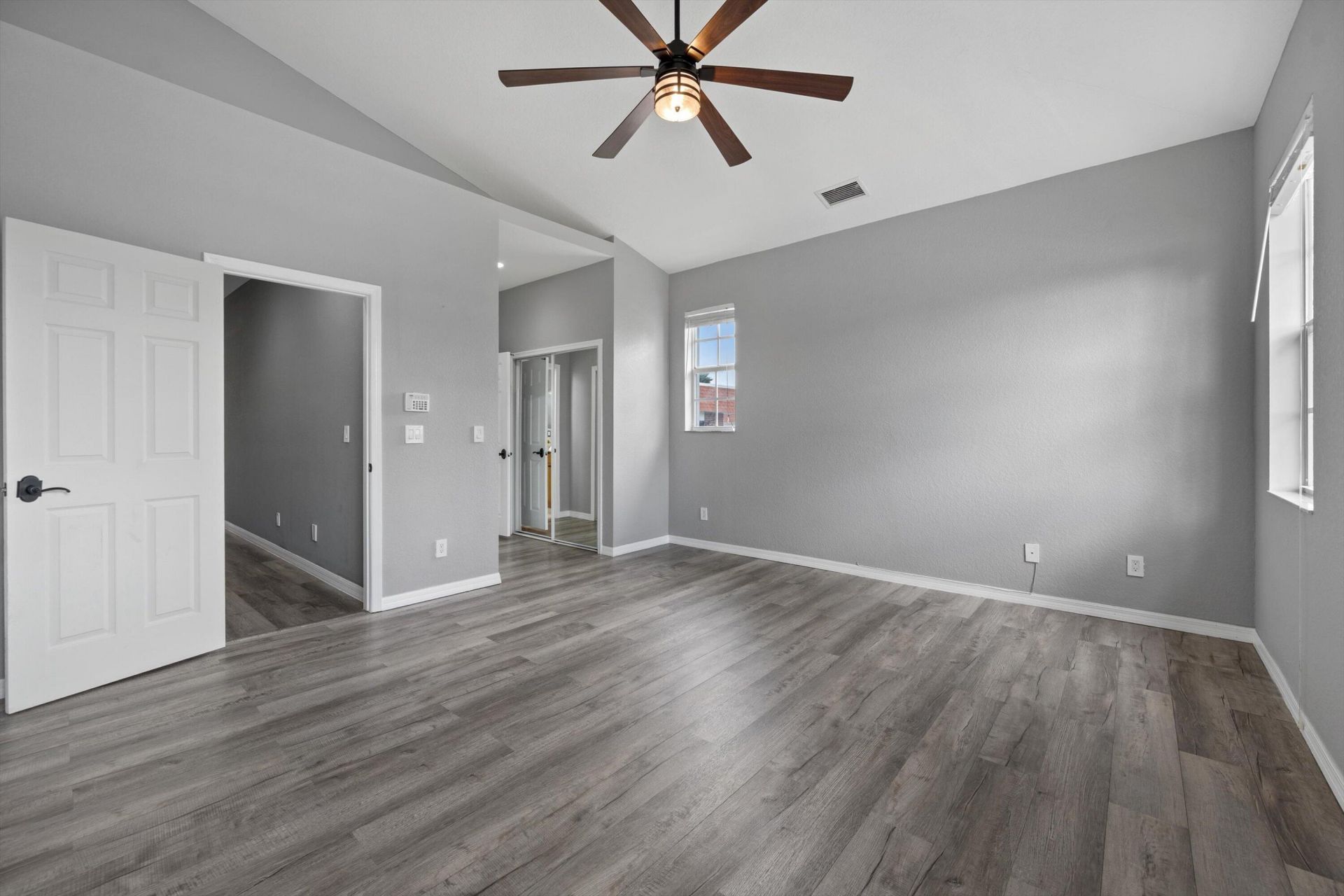902 S Federal Highway, Lake Worth Beach, FL 33460 Photo