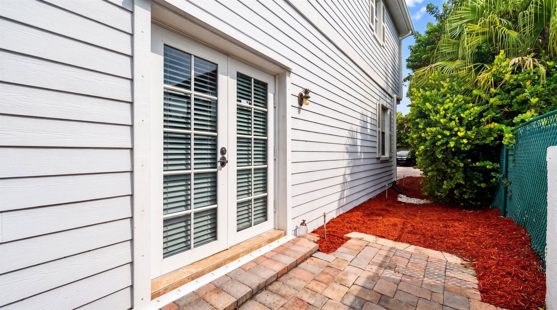902 S Federal Highway, Lake Worth Beach, FL 33460 Photo