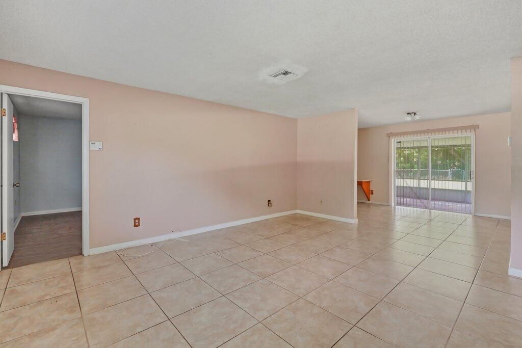 2907 Sherwood Lane, Fort Pierce, FL 34982 Photo