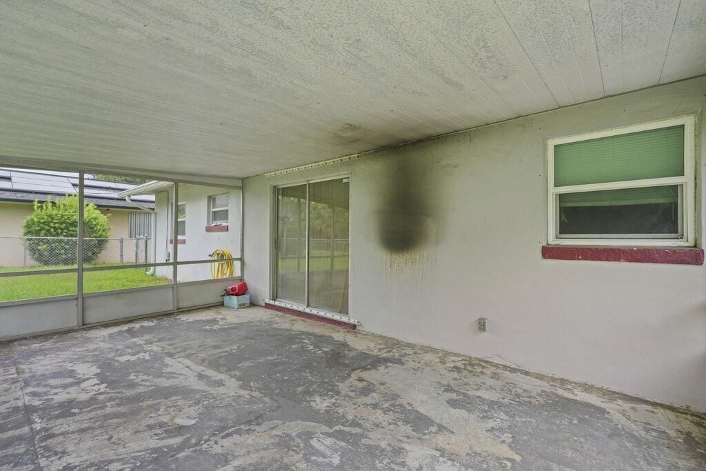 2907 Sherwood Lane, Fort Pierce, FL 34982 Photo