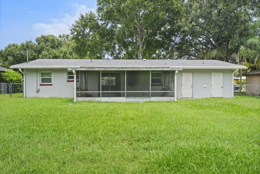 2907 Sherwood Lane, Fort Pierce, FL 34982 Photo