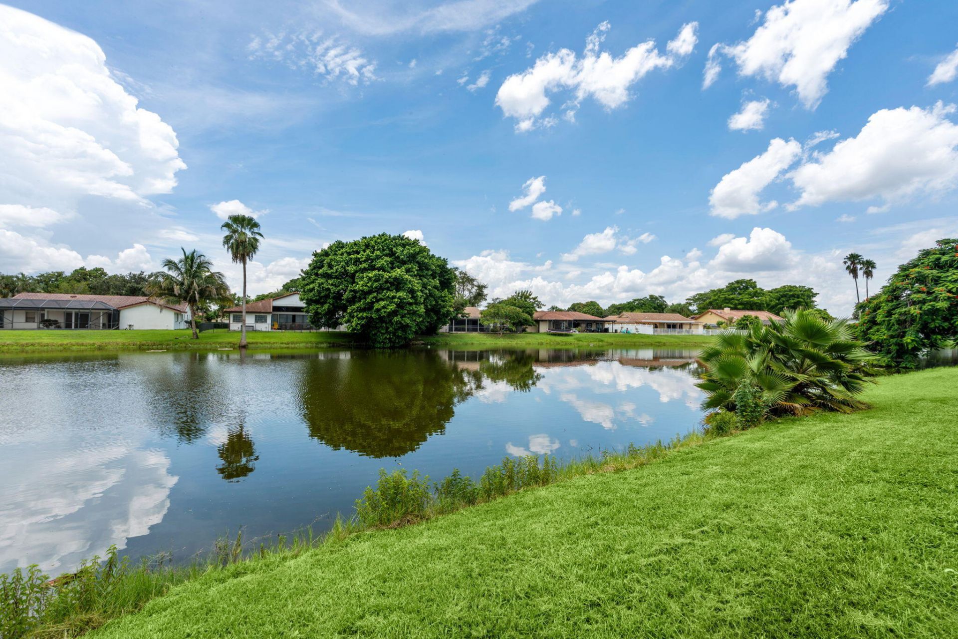 8560 NW 2nd Street, Coral Springs, FL 33071 Photo