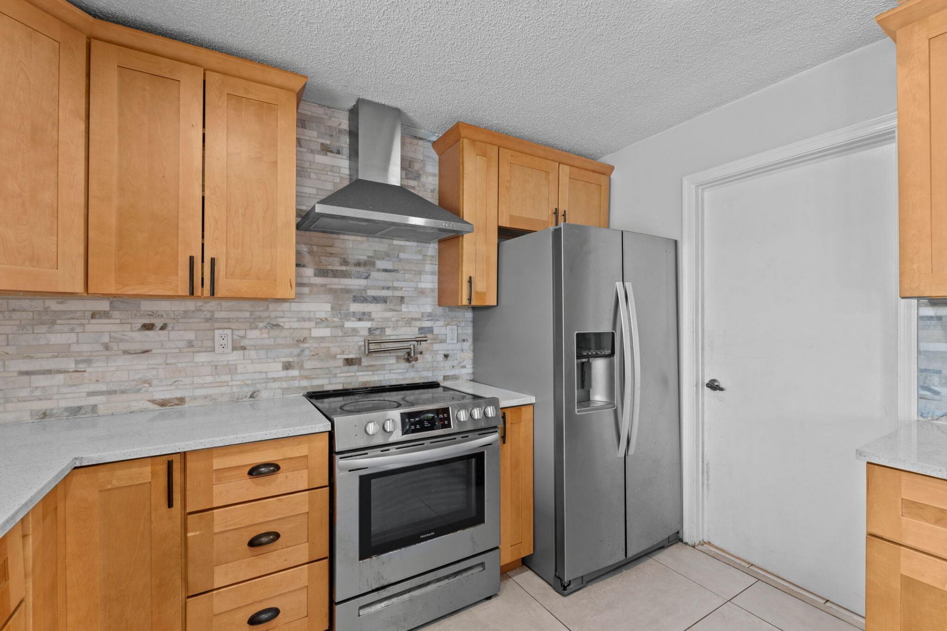 8560 NW 2nd Street, Coral Springs, FL 33071 Photo
